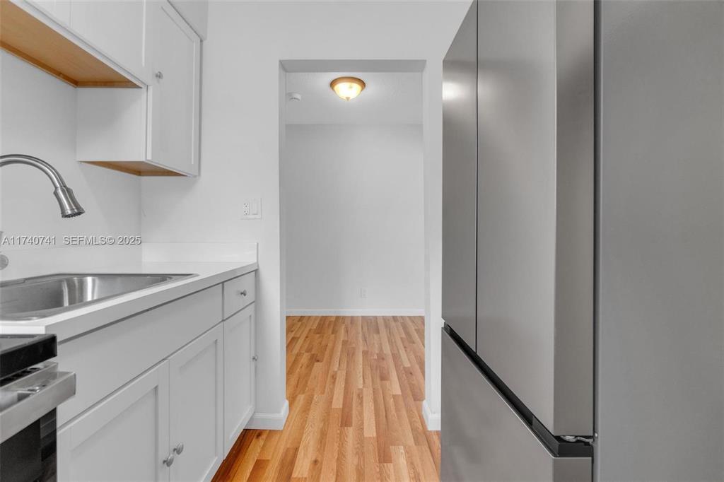 BEVERLY PARK - Residential Lease