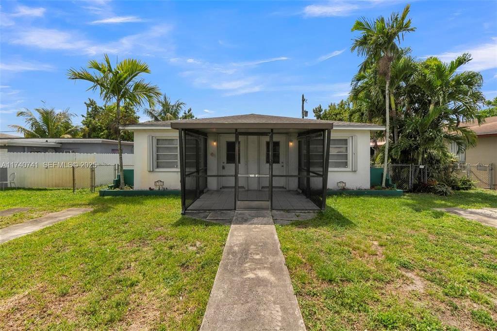 BEVERLY PARK - Residential Lease