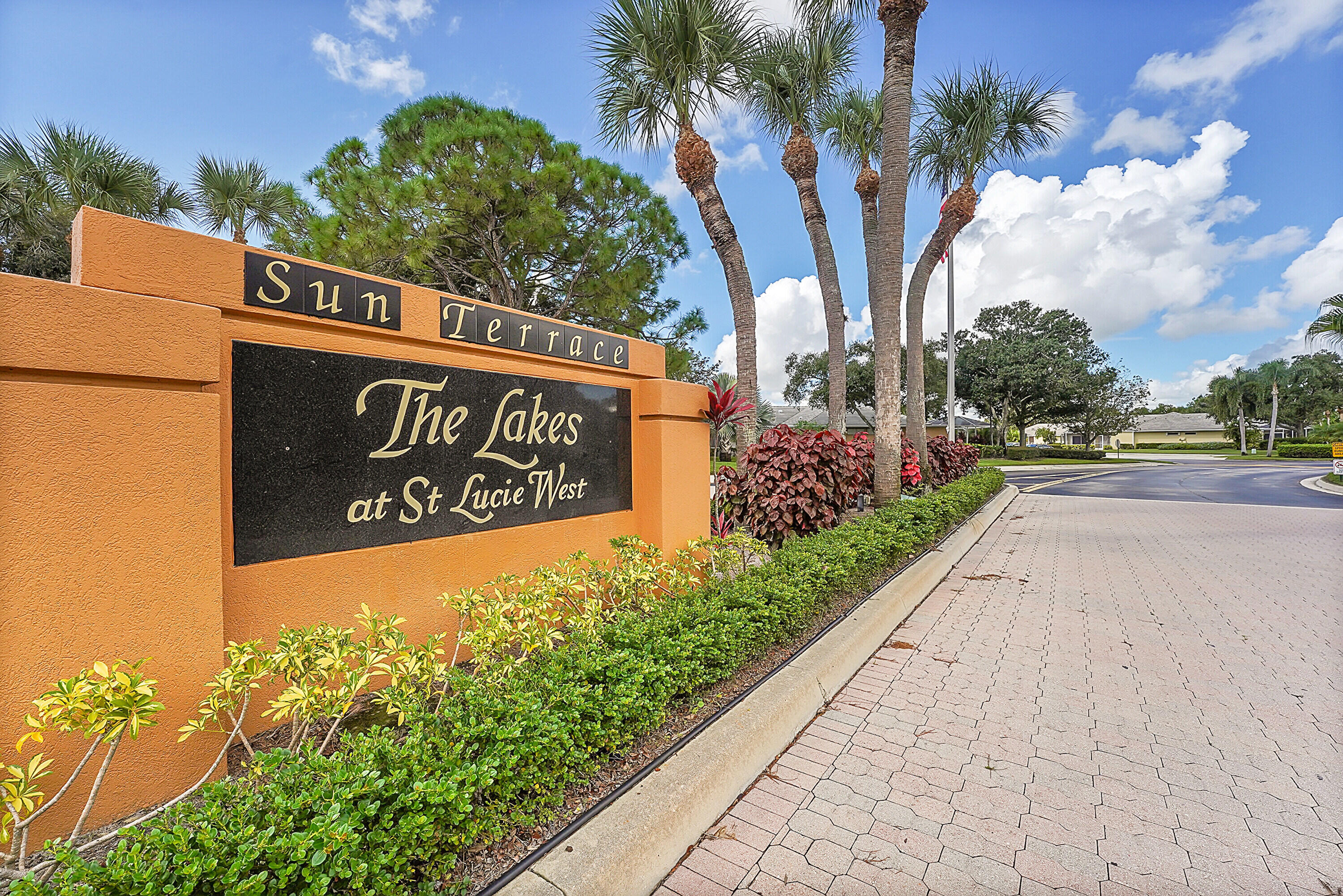 THE LAKES AT ST LUCIE WEST - Residential