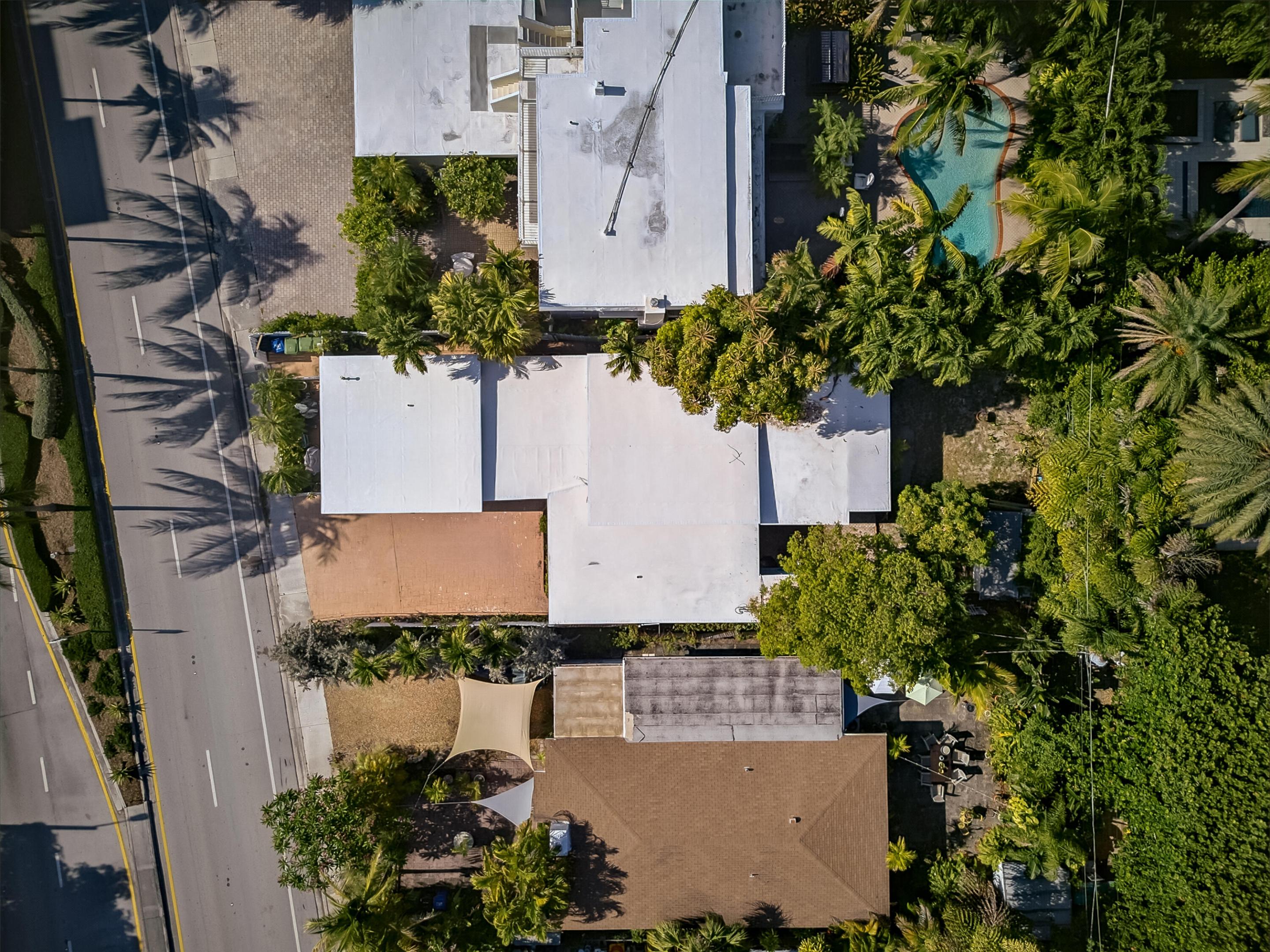 LAUDERDALE BEACH - Residential Income