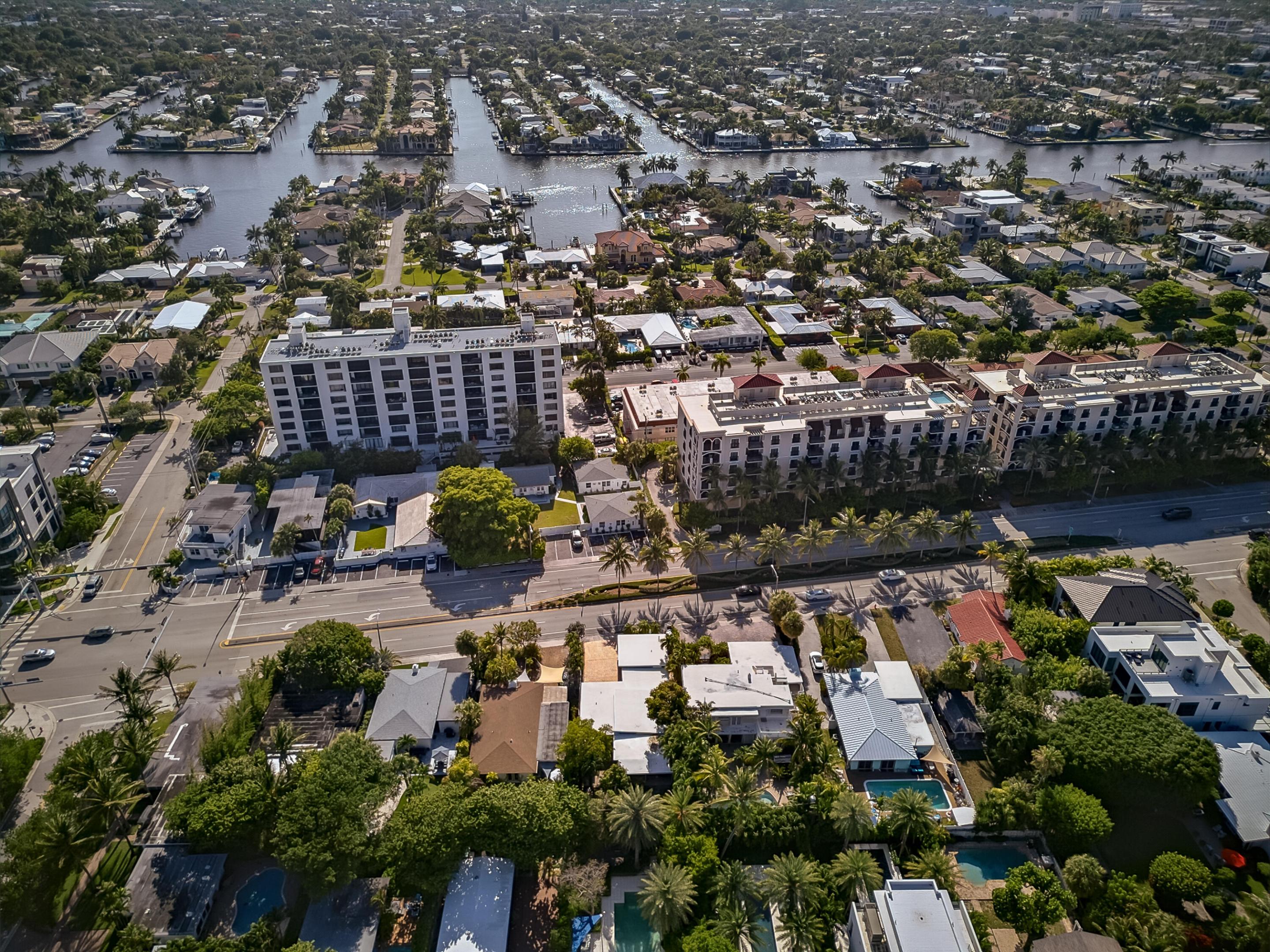 LAUDERDALE BEACH - Residential Income