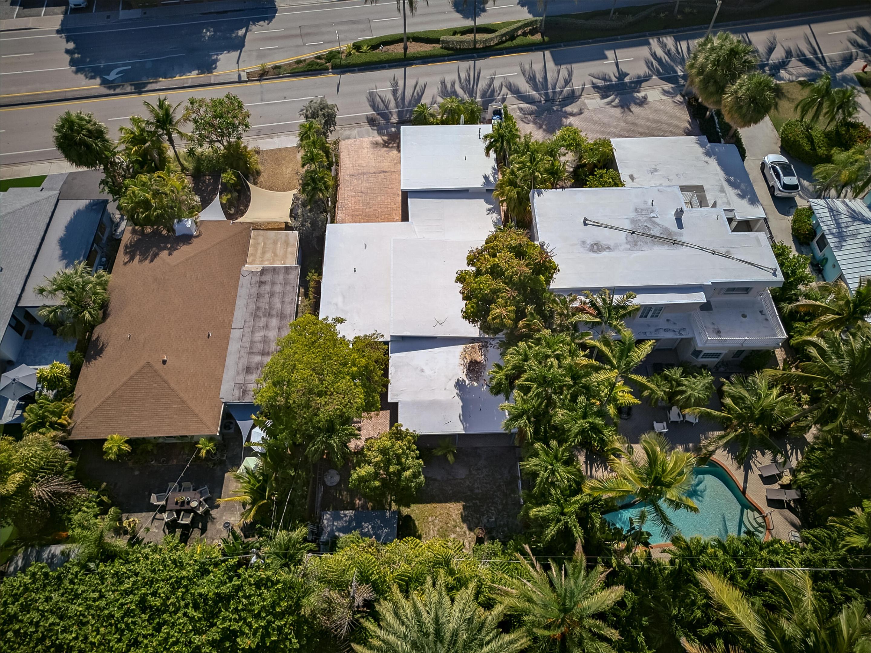 LAUDERDALE BEACH - Residential Income