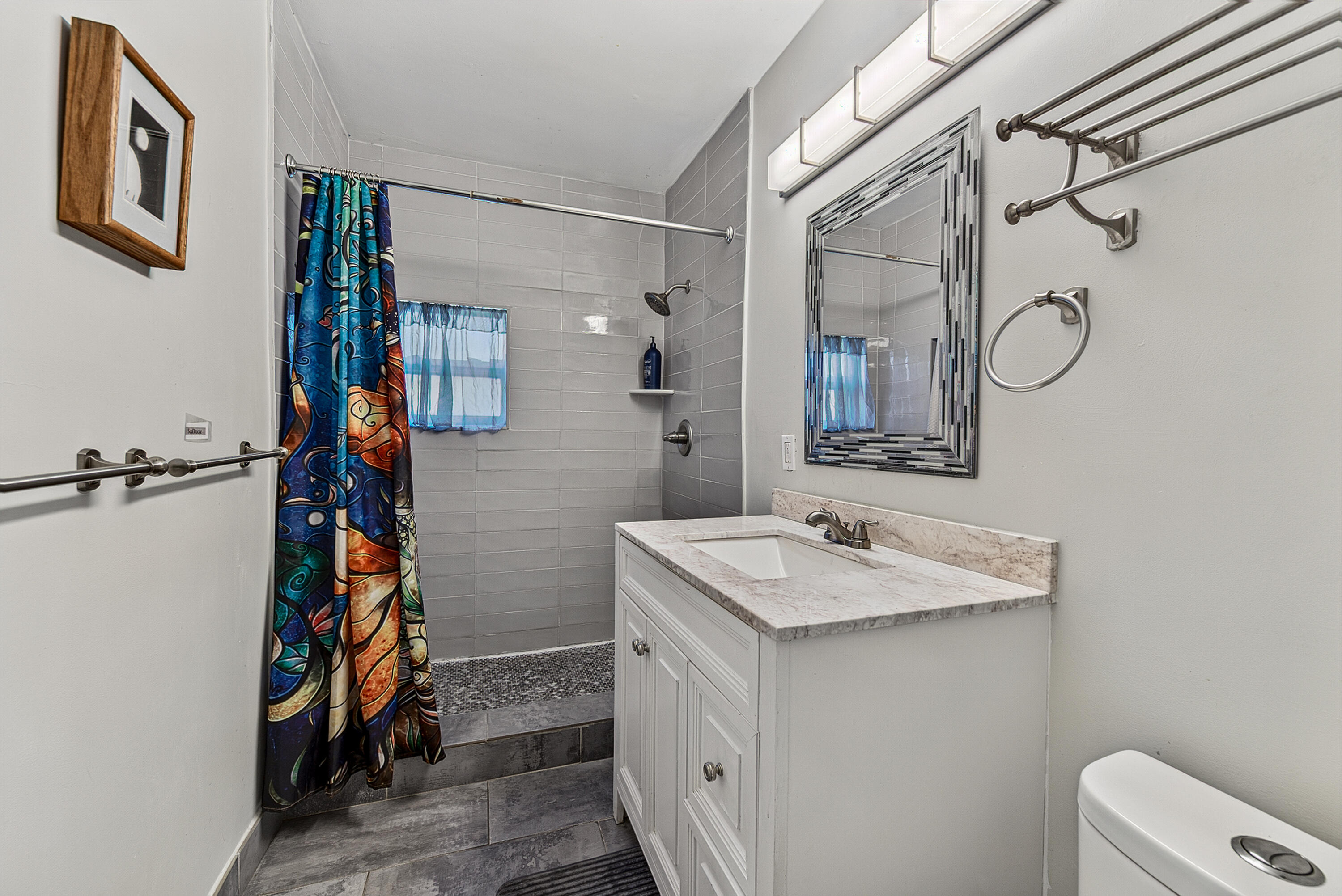 LAUDERDALE BEACH - Residential Income