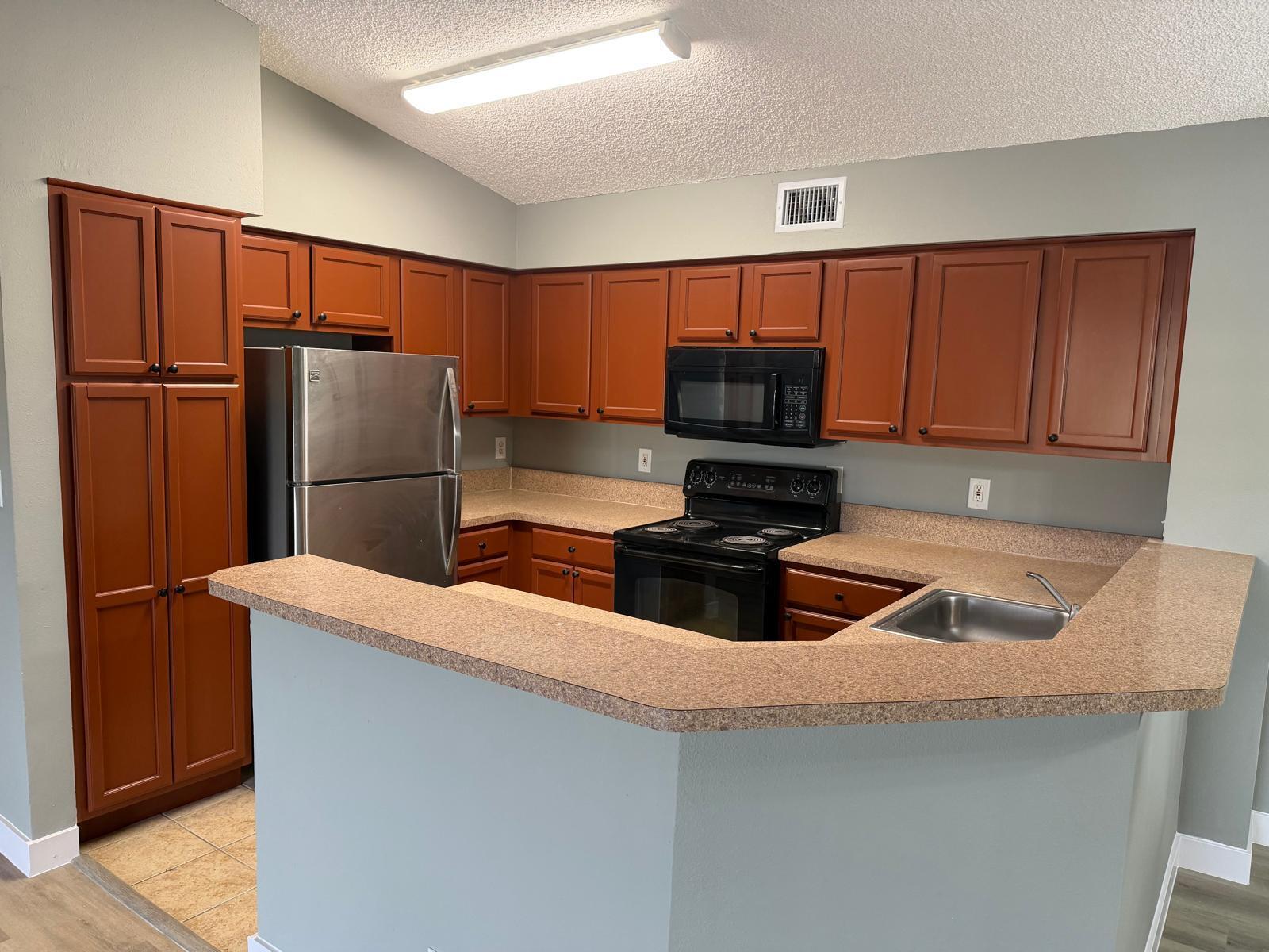 SOUTH PALM PLACE CONDO - Residential Lease
