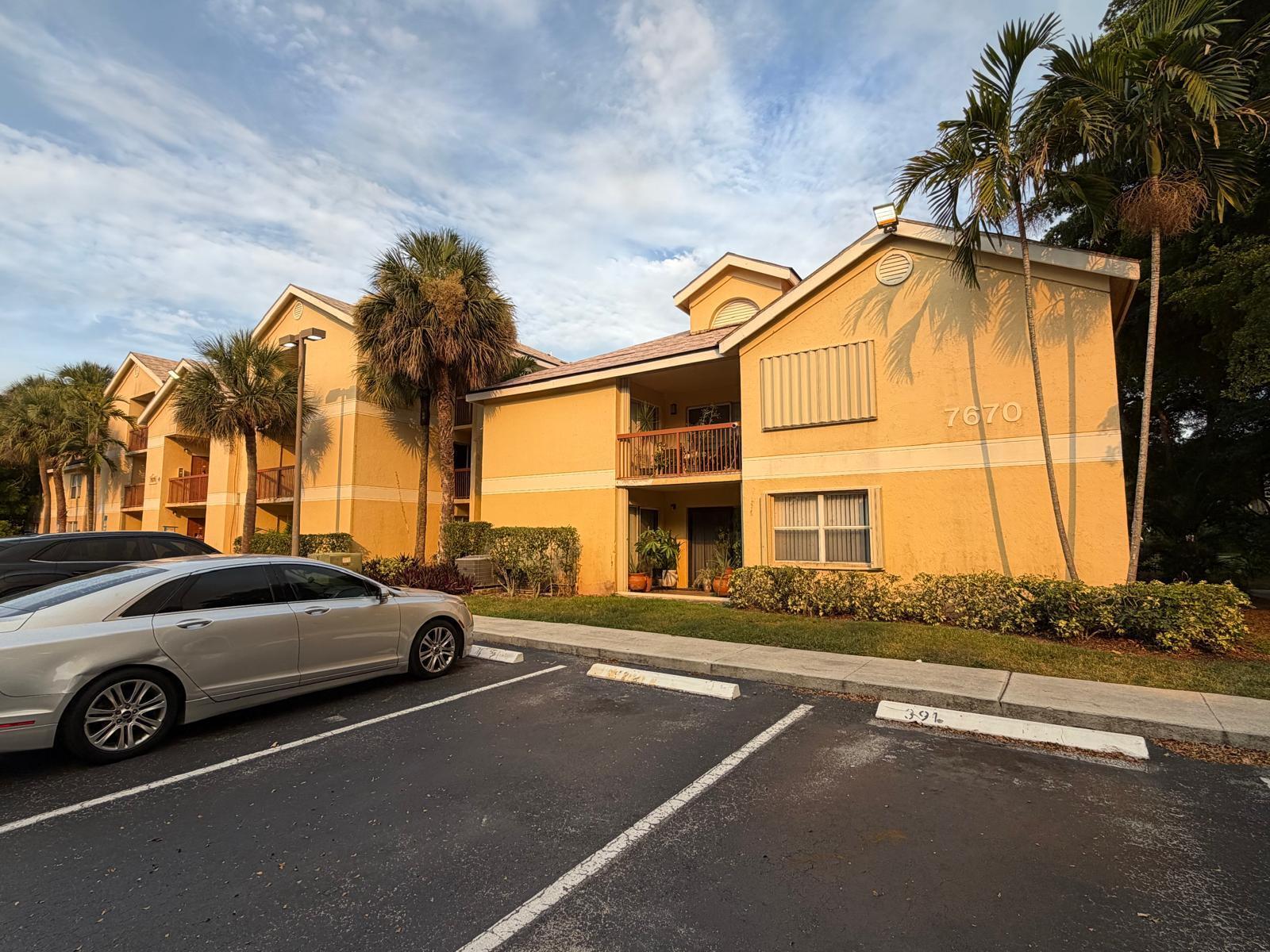 SOUTH PALM PLACE CONDO - Residential Lease