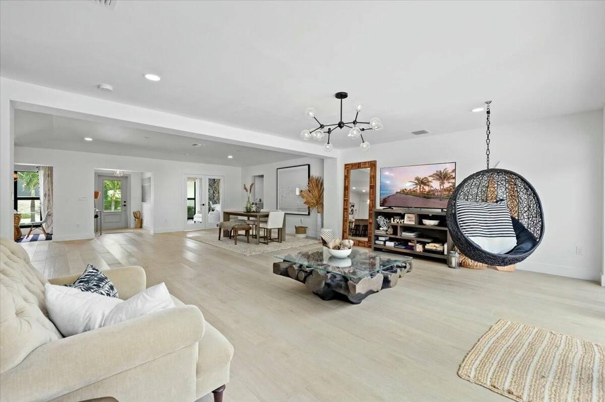 JUPITER INLET BEACH COLONY - Residential
