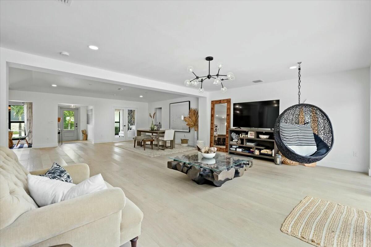 JUPITER INLET BEACH COLONY - Residential
