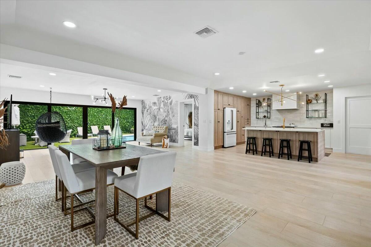 JUPITER INLET BEACH COLONY - Residential