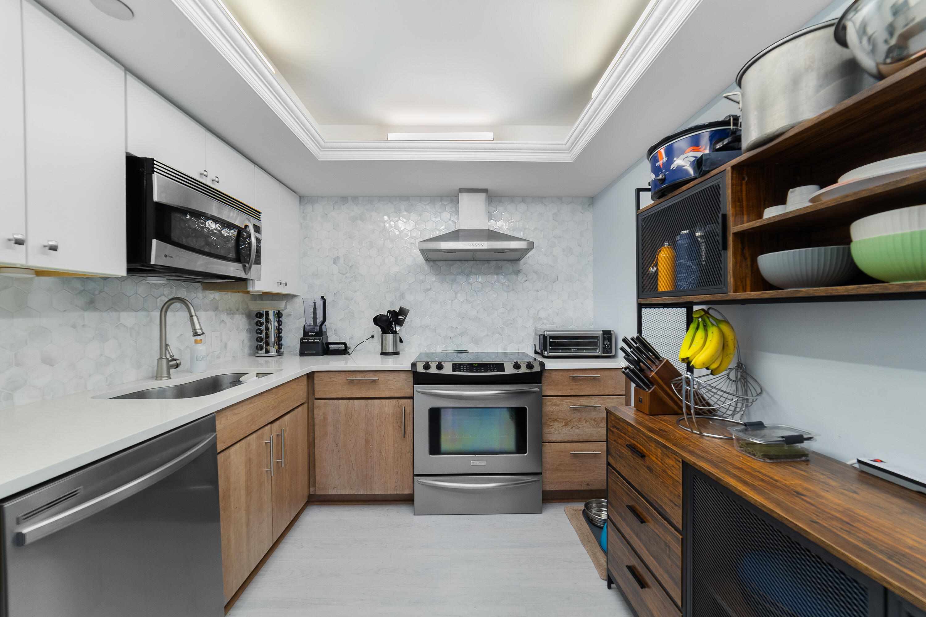 SEA RANCH CLUB OF BOCA III CONDO - Residential