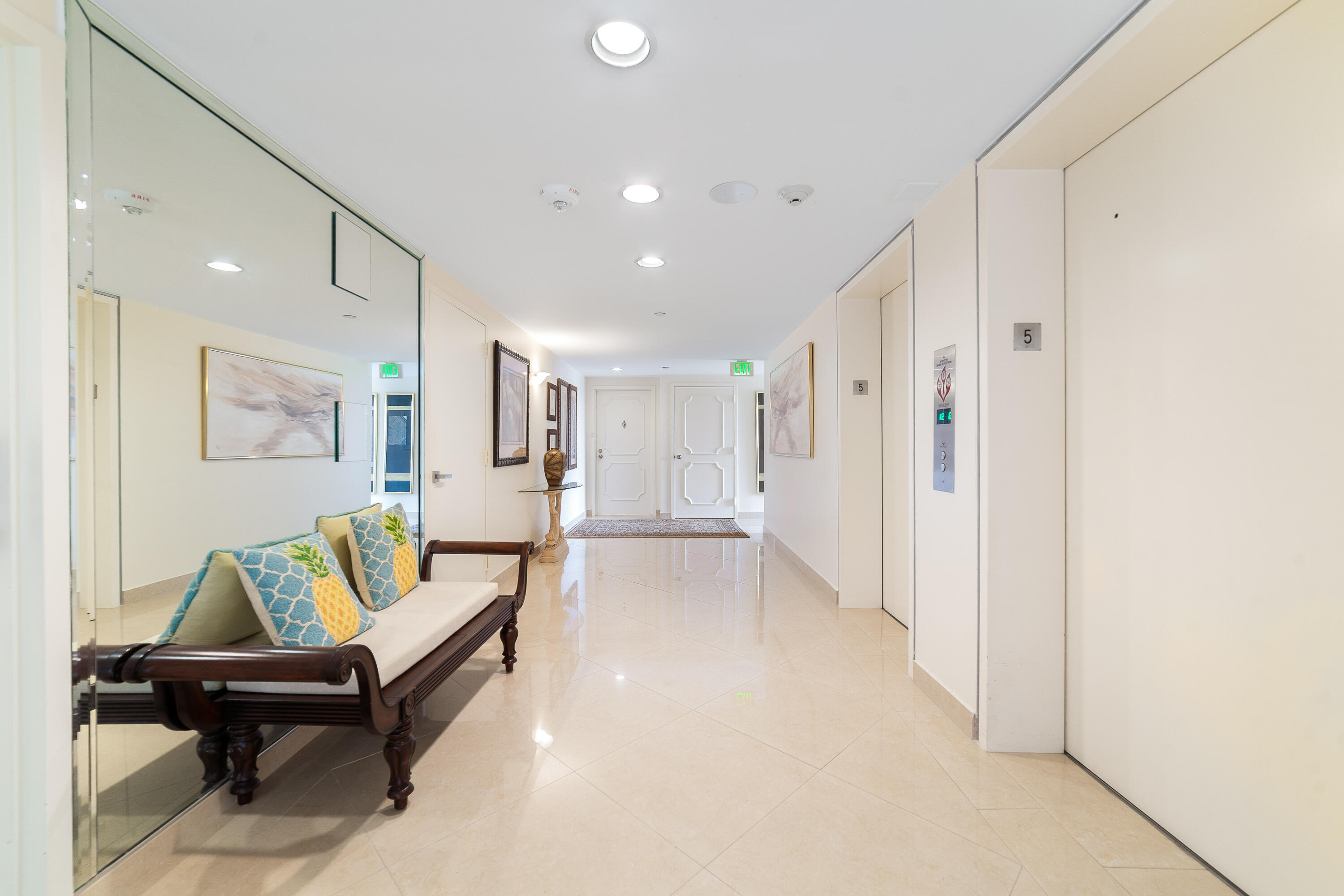 SEA RANCH CLUB OF BOCA III CONDO - Residential
