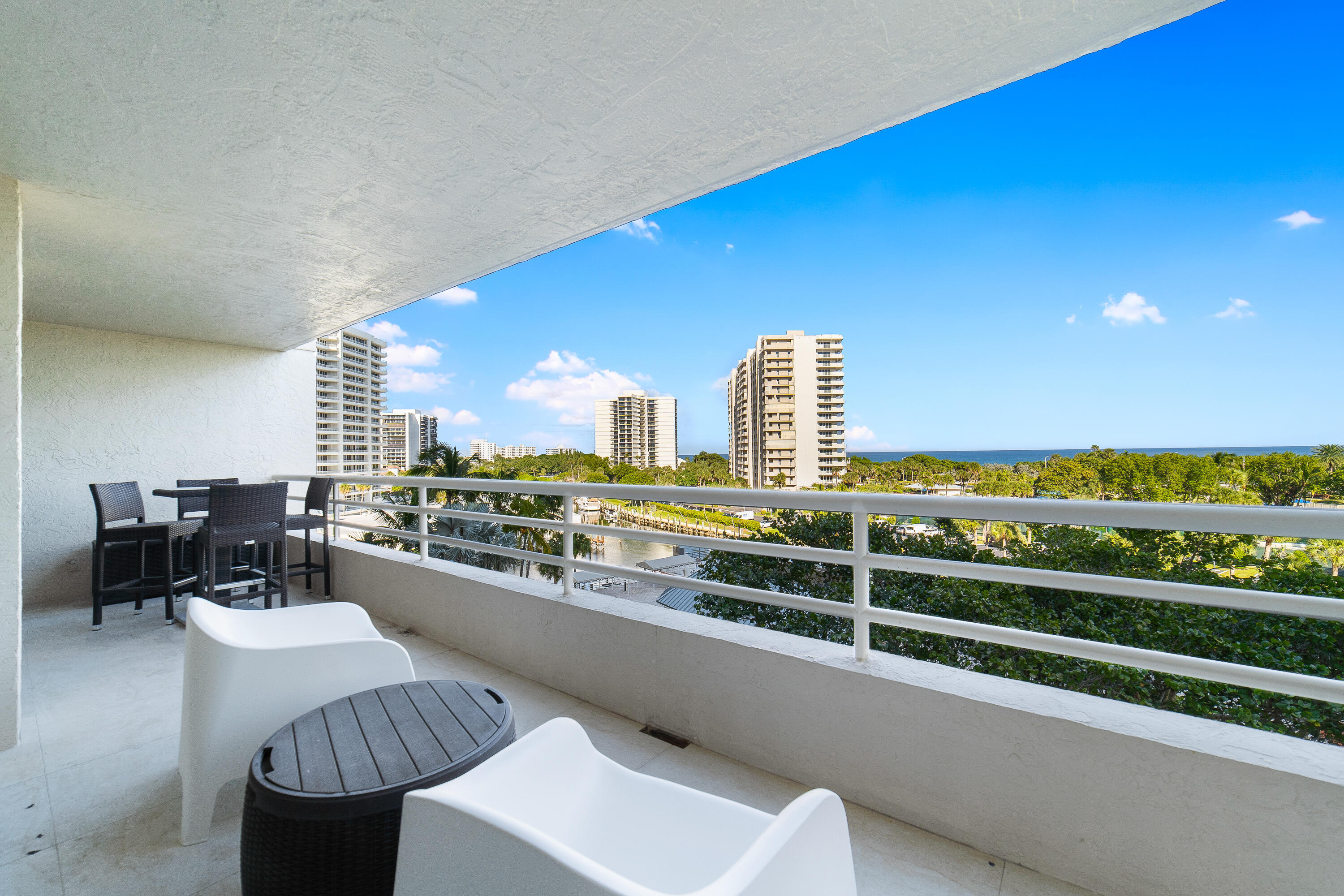 SEA RANCH CLUB OF BOCA III CONDO - Residential