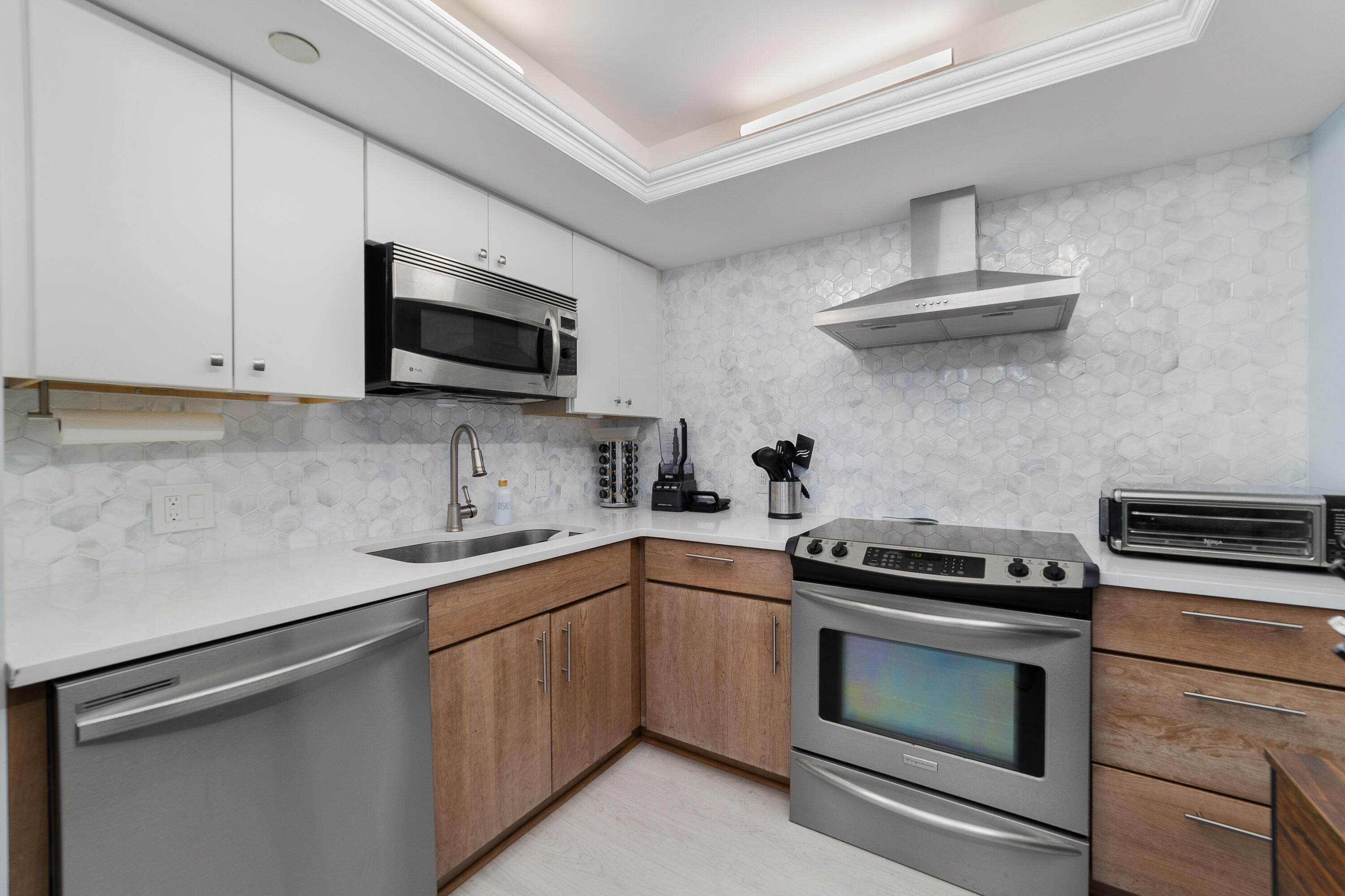 SEA RANCH CLUB OF BOCA III CONDO - Residential
