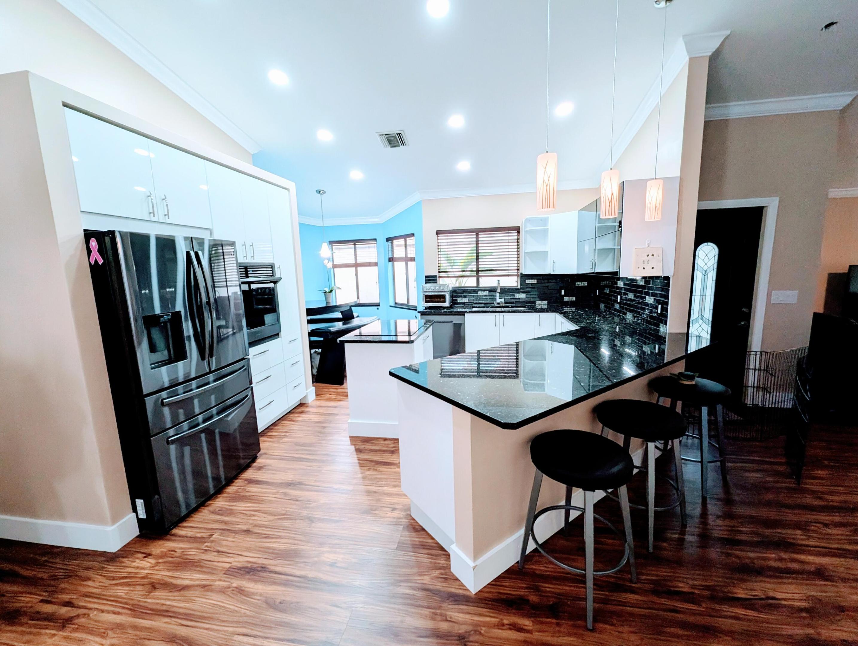 LAKEVIEW HOMES AT - Residential
