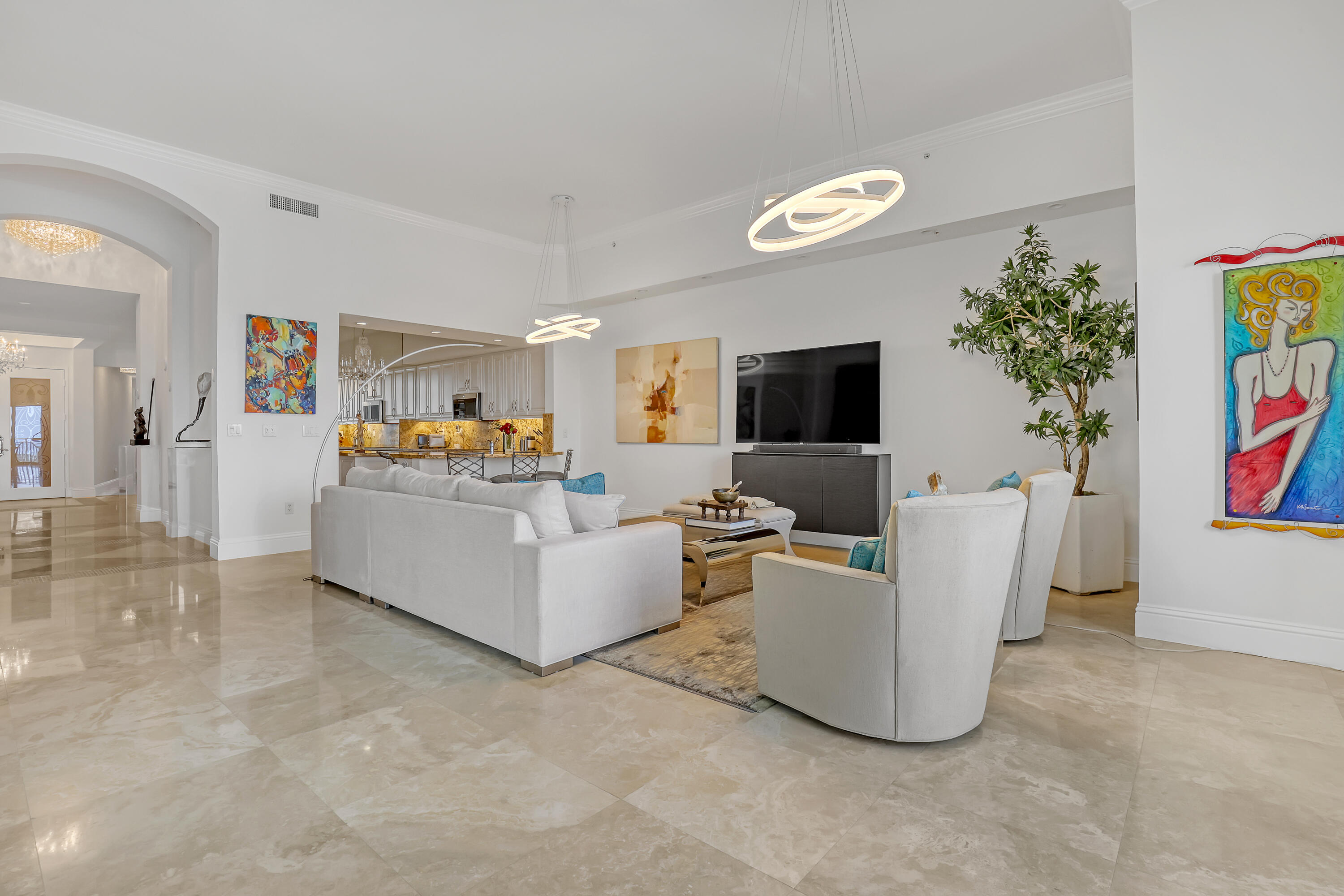 ESPLANADE GRANDE CONDO - Residential