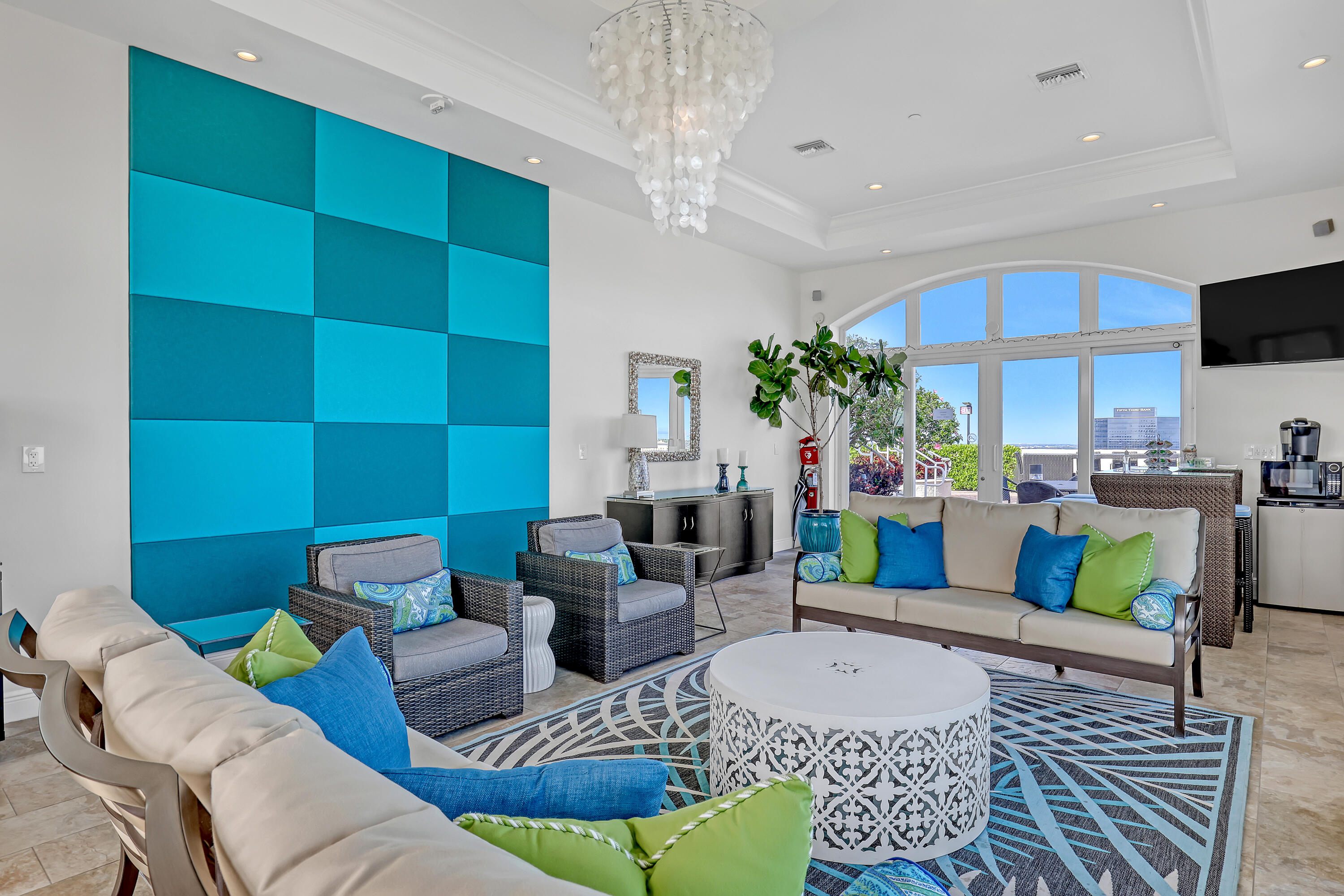 ESPLANADE GRANDE CONDO - Residential