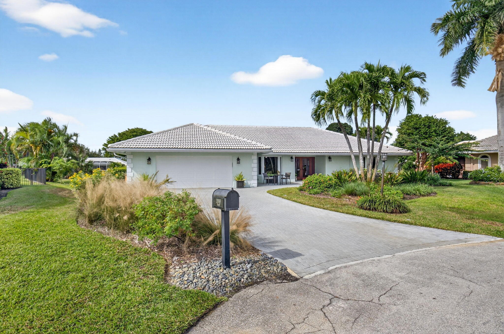 DELRAY DUNES FIRST SEC - Residential