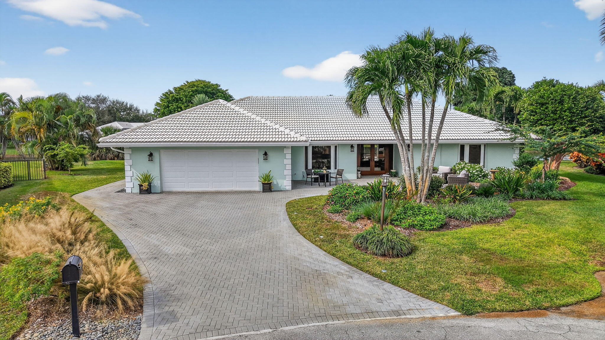 DELRAY DUNES FIRST SEC - Residential