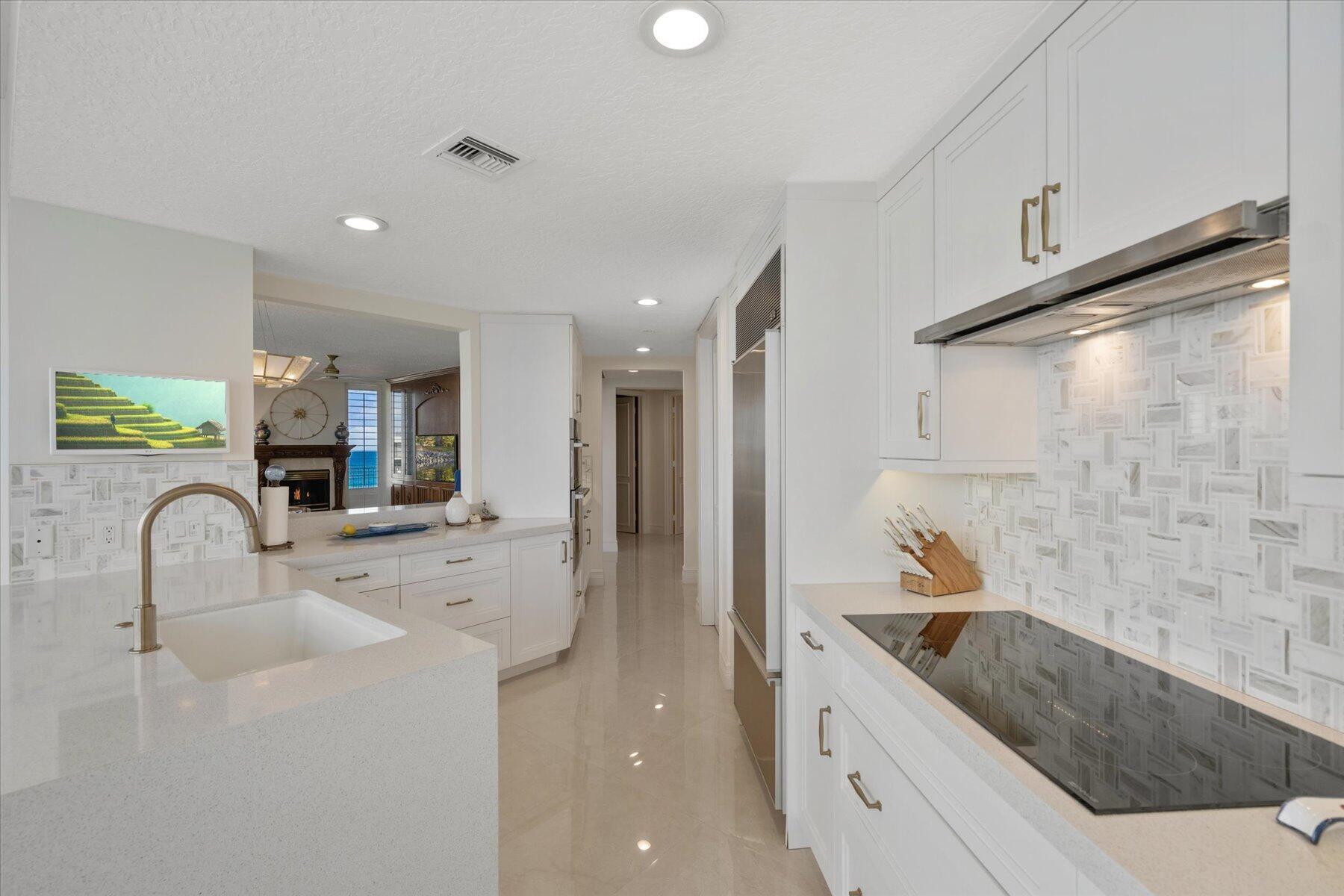 CLIVEDEN JUPITER ISLAND - Residential