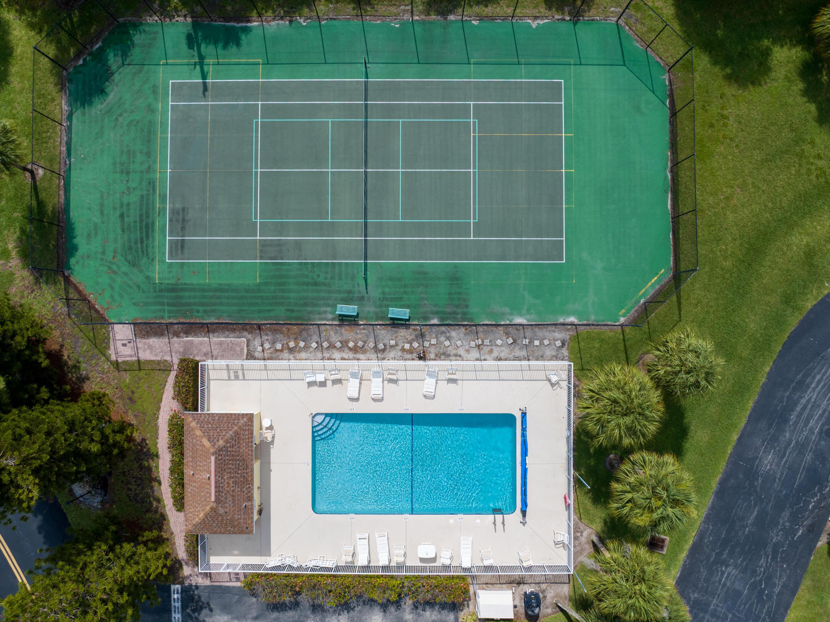 LAKESHORE AT SANDS, A CONDOMINIUM - Residential
