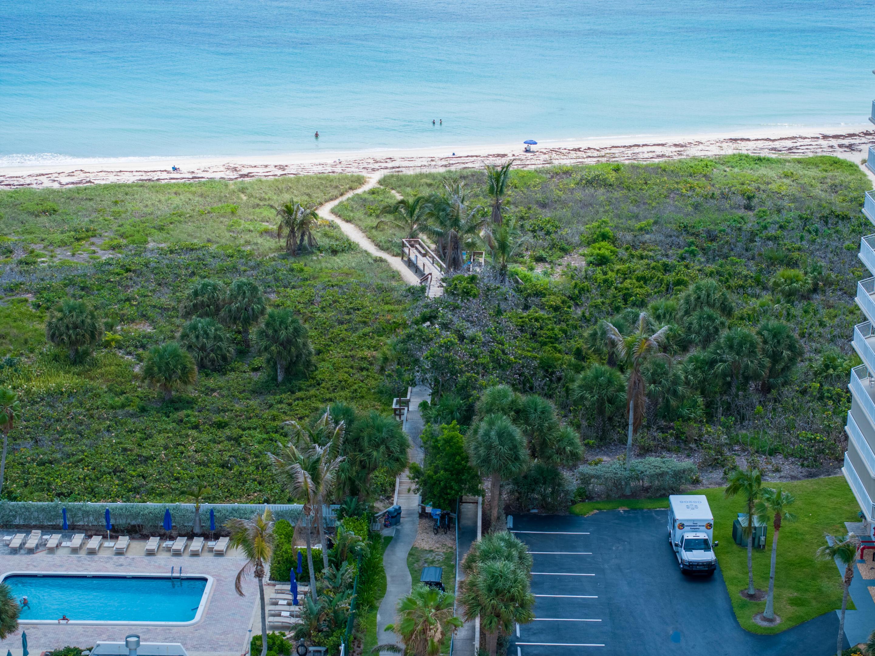 LAKESHORE AT SANDS, A CONDOMINIUM - Residential
