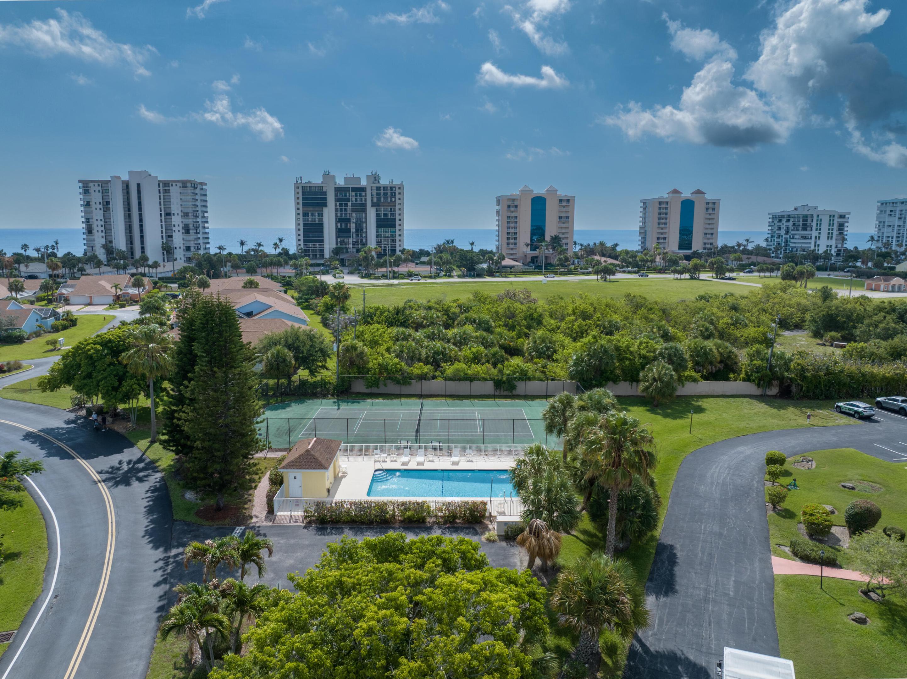 LAKESHORE AT SANDS, A CONDOMINIUM - Residential