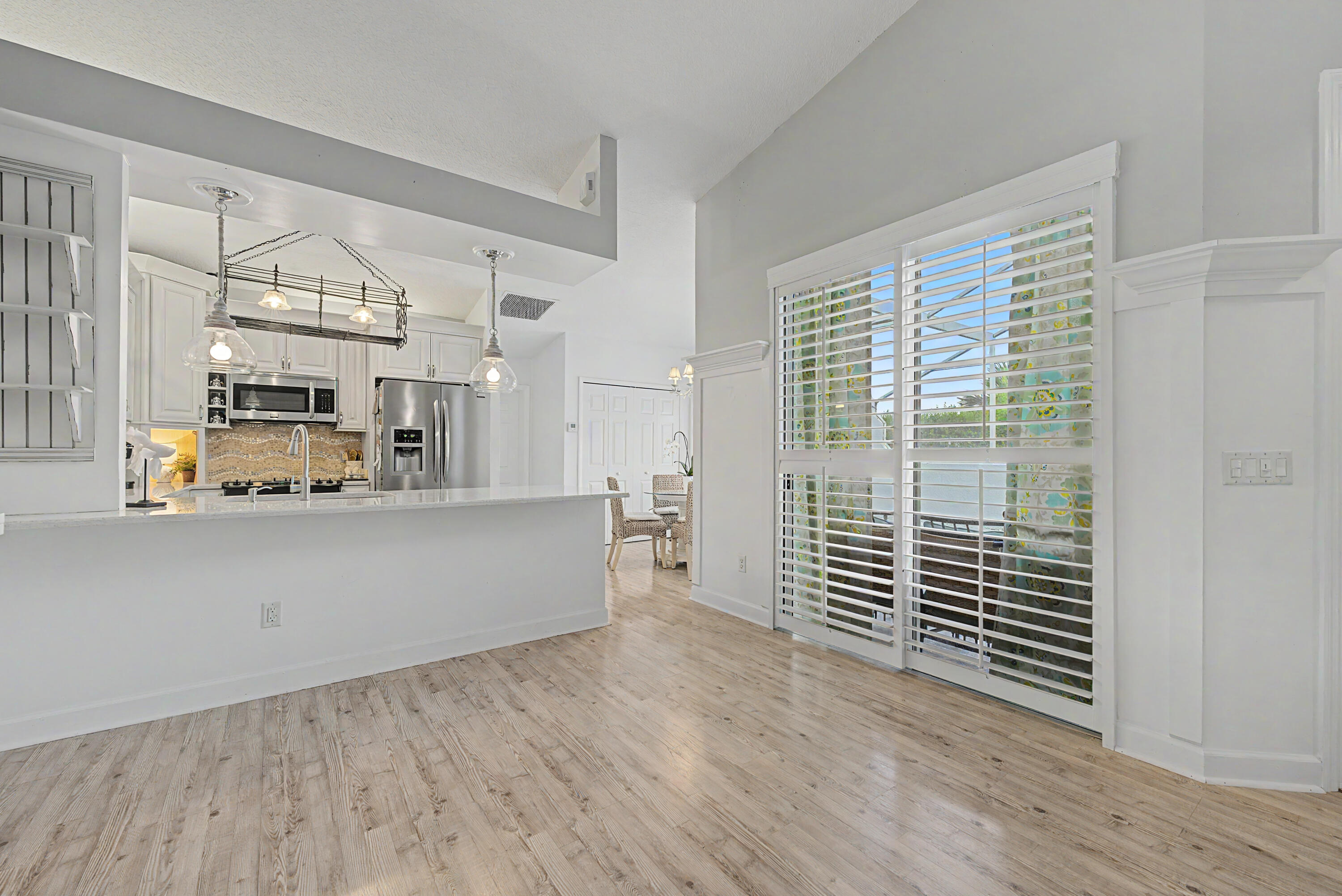 LAKESHORE AT SANDS, A CONDOMINIUM - Residential