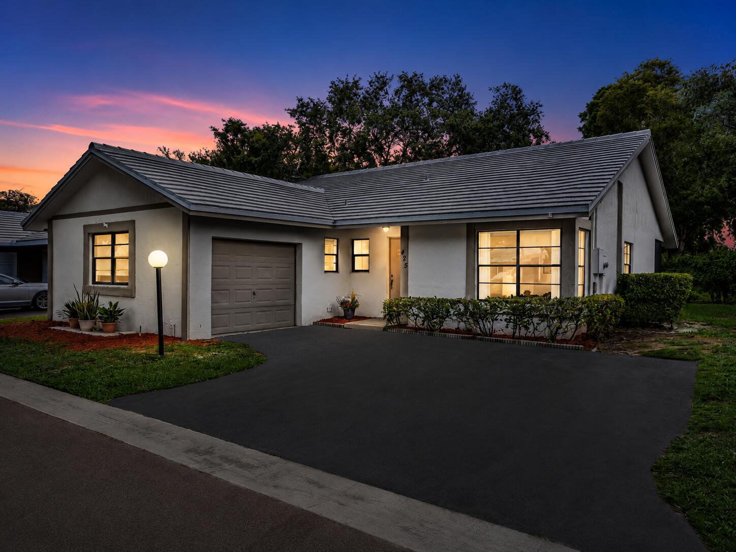 SHADOW WOOD VILLAS - Residential