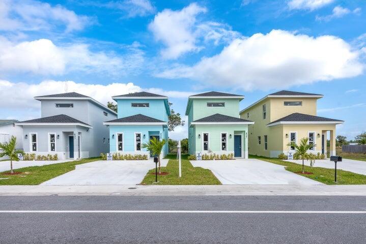 CHERRY HILLS - Residential Lease