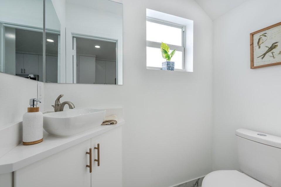 CHERRY HILLS - Residential Lease