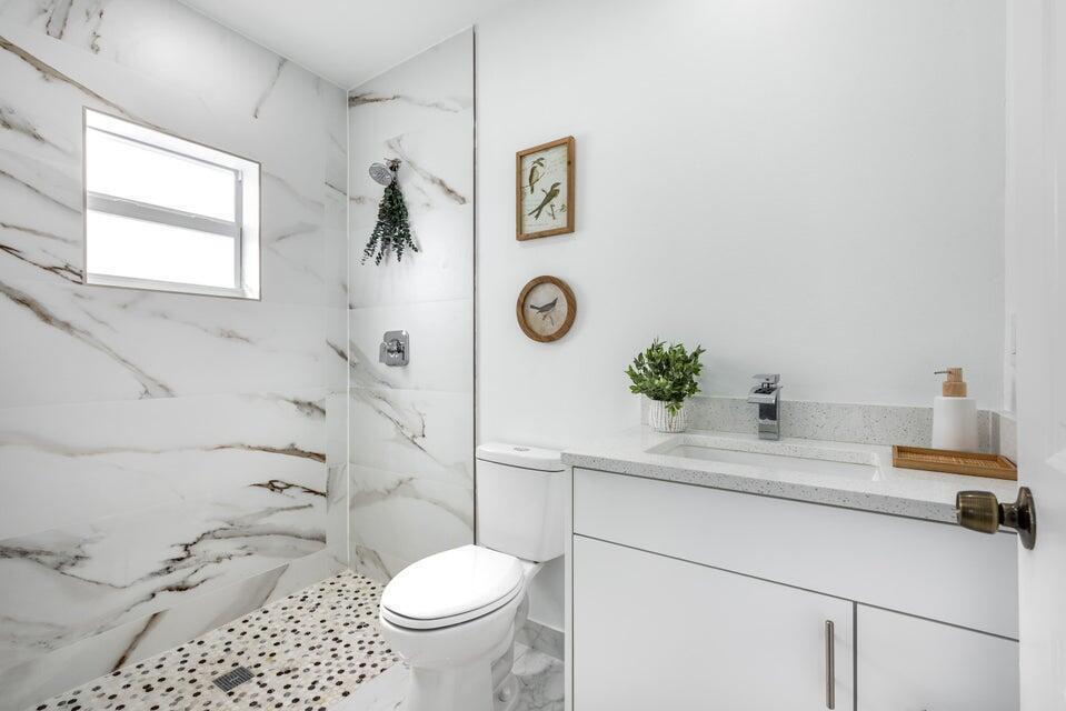 CHERRY HILLS - Residential Lease