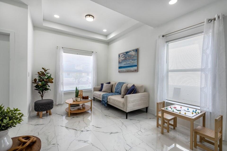 CHERRY HILLS - Residential Lease