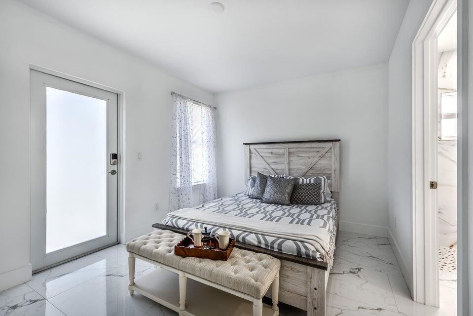 CHERRY HILLS - Residential Lease