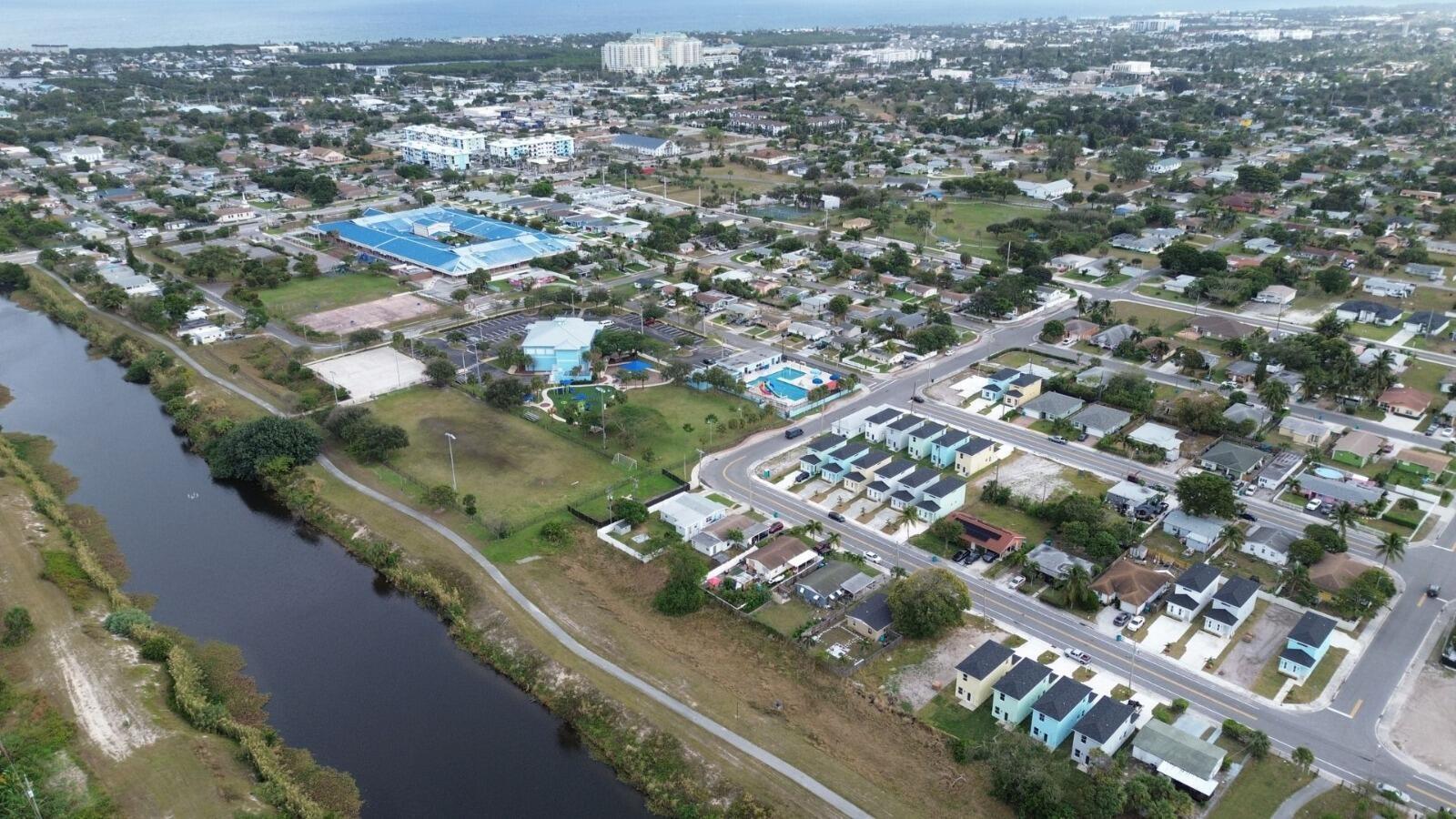 CHERRY HILLS - Residential Lease