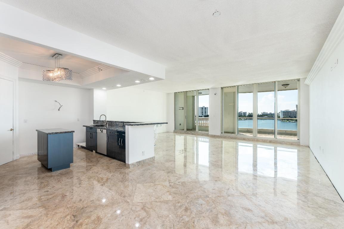 MIZNER GRAND CONDO - Residential