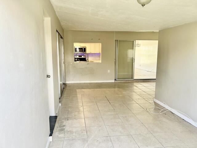 CORAL RIDGE ISLES - Residential