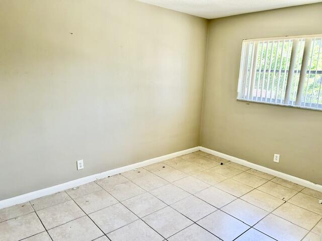 CORAL RIDGE ISLES - Residential