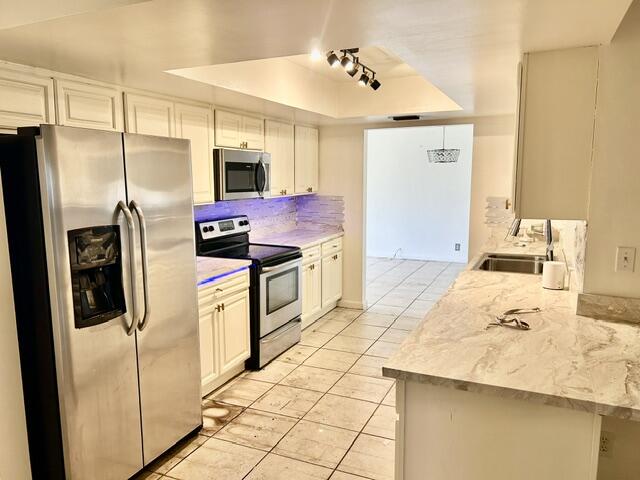 CORAL RIDGE ISLES - Residential