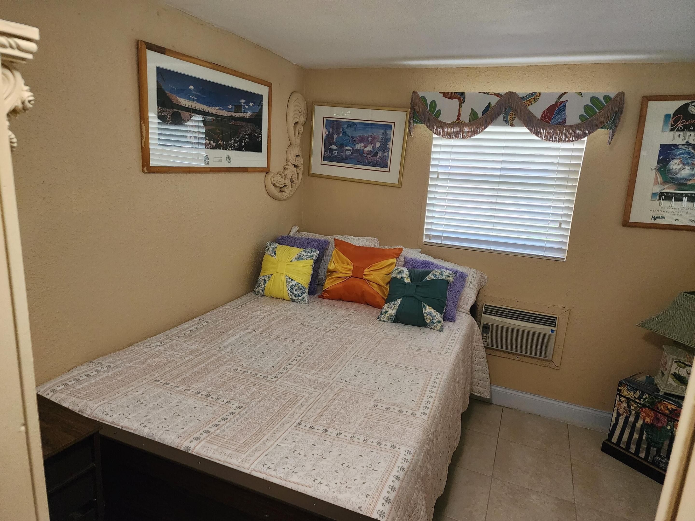 LAUDERDALE LAKES EAST GATE SEC 2 - Residential