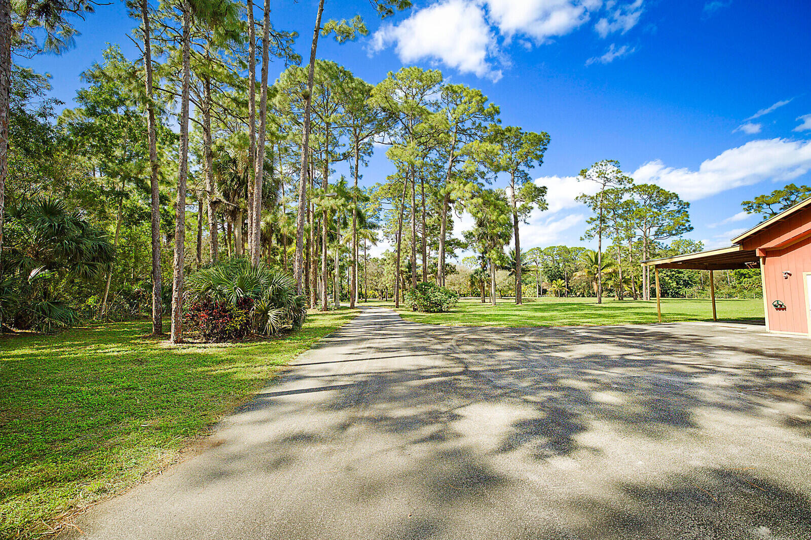 LOXAHATCHEE GROVES - Land