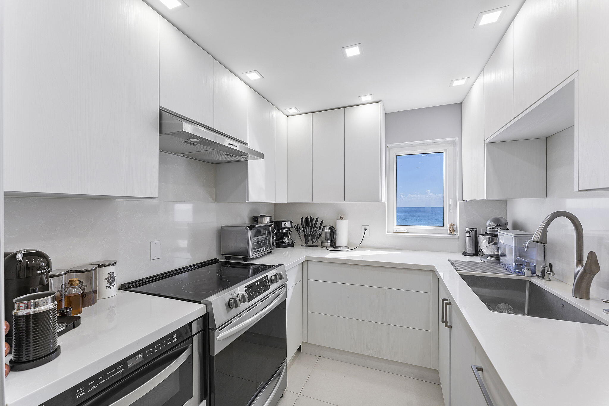 45 OCEAN CONDO - Residential Lease
