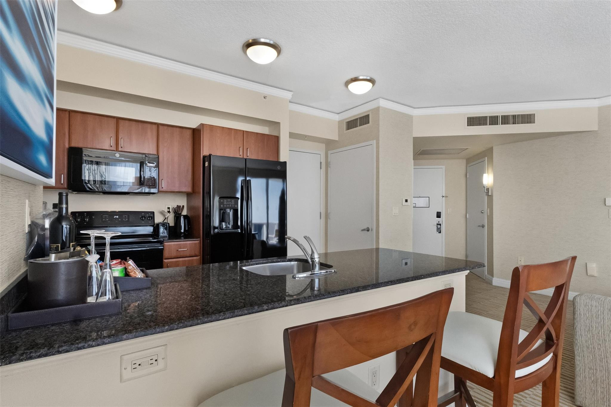 TRUMP INTERNATIONAL SONESTA - Residential