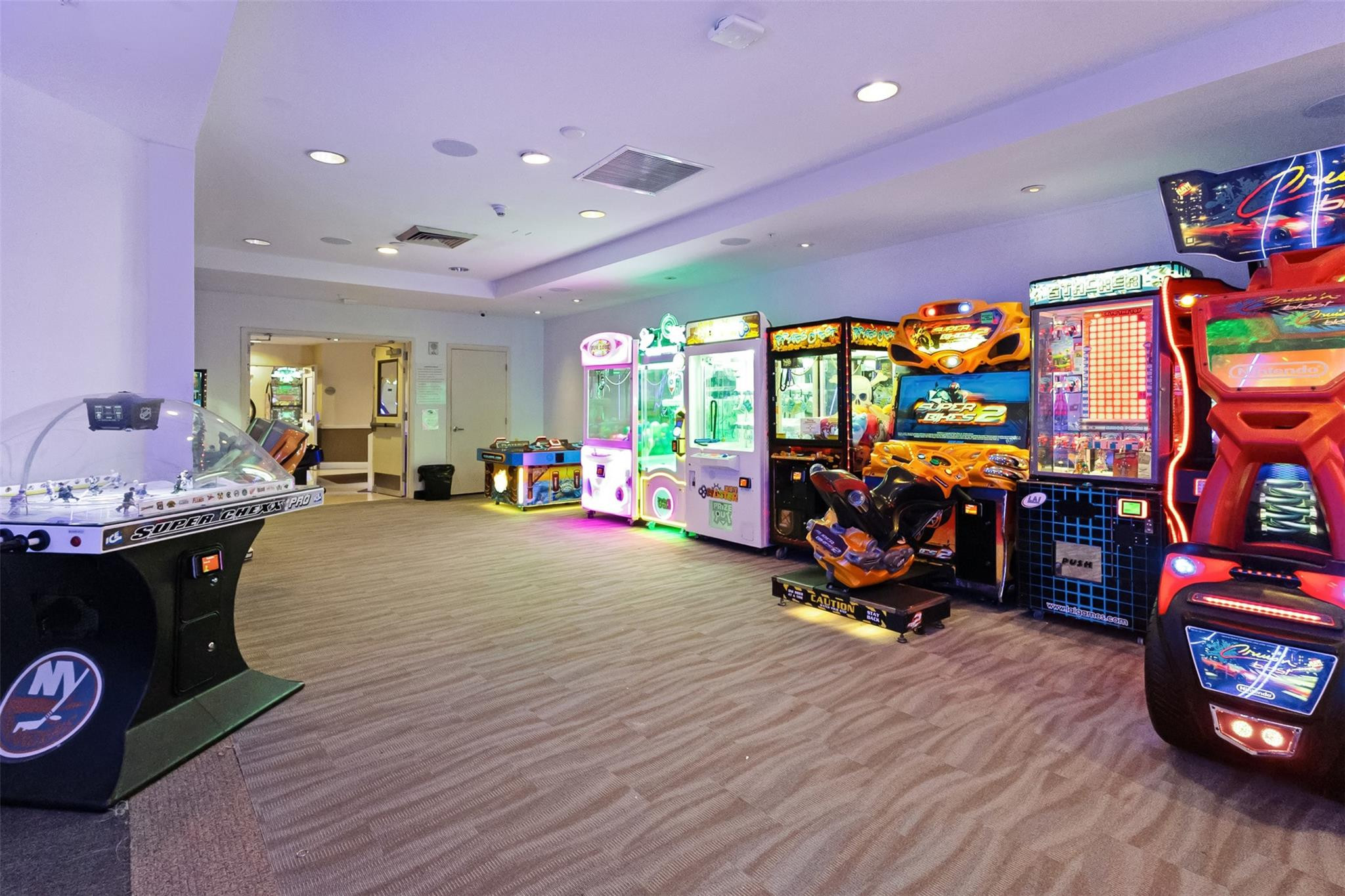 TRUMP INTERNATIONAL SONESTA - Residential