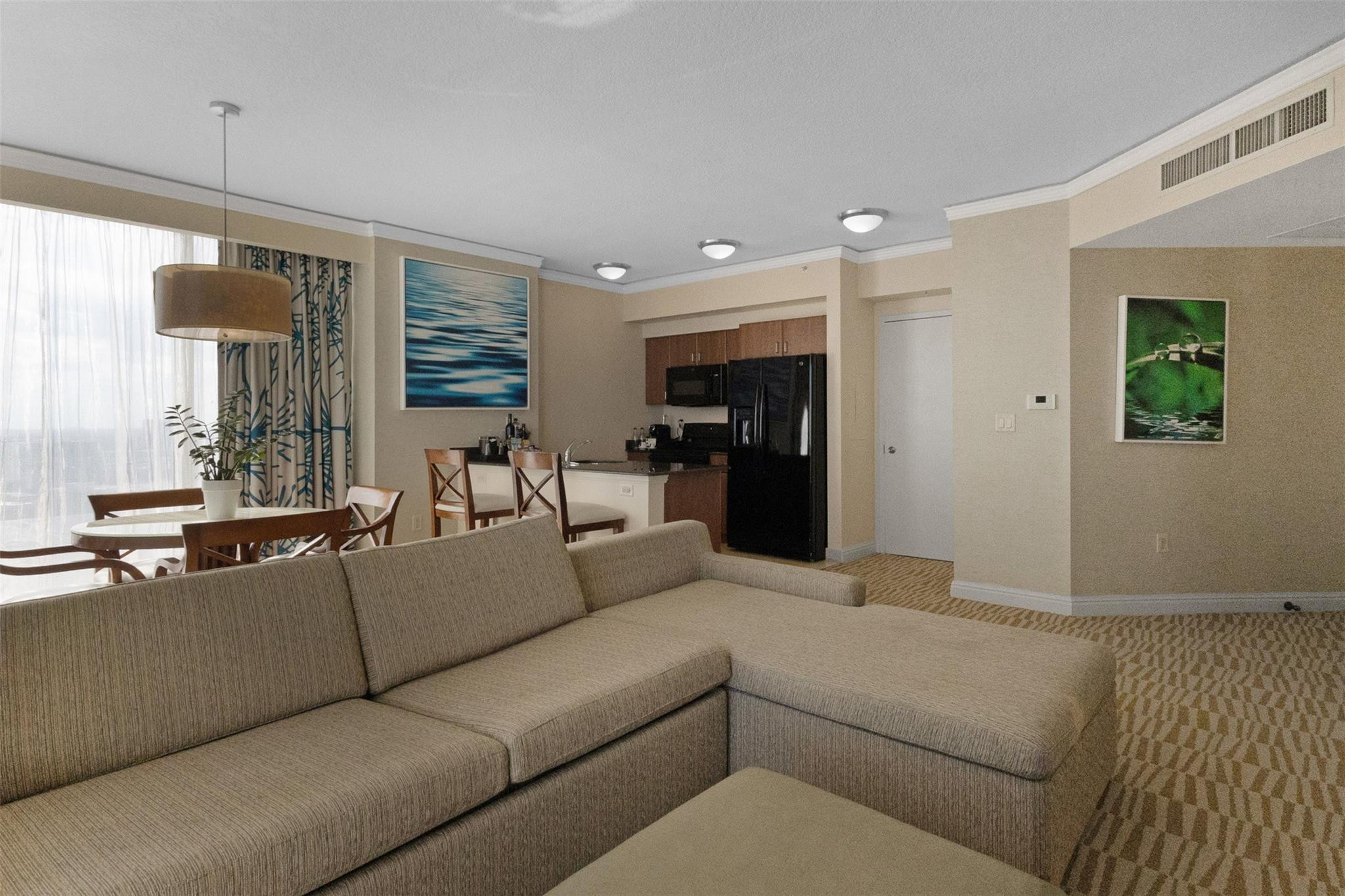 TRUMP INTERNATIONAL SONESTA - Residential