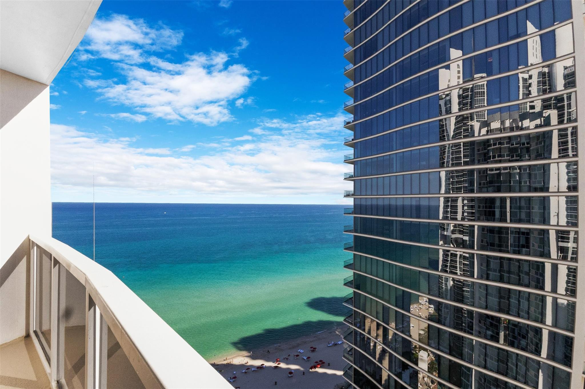 TRUMP INTERNATIONAL SONESTA - Residential