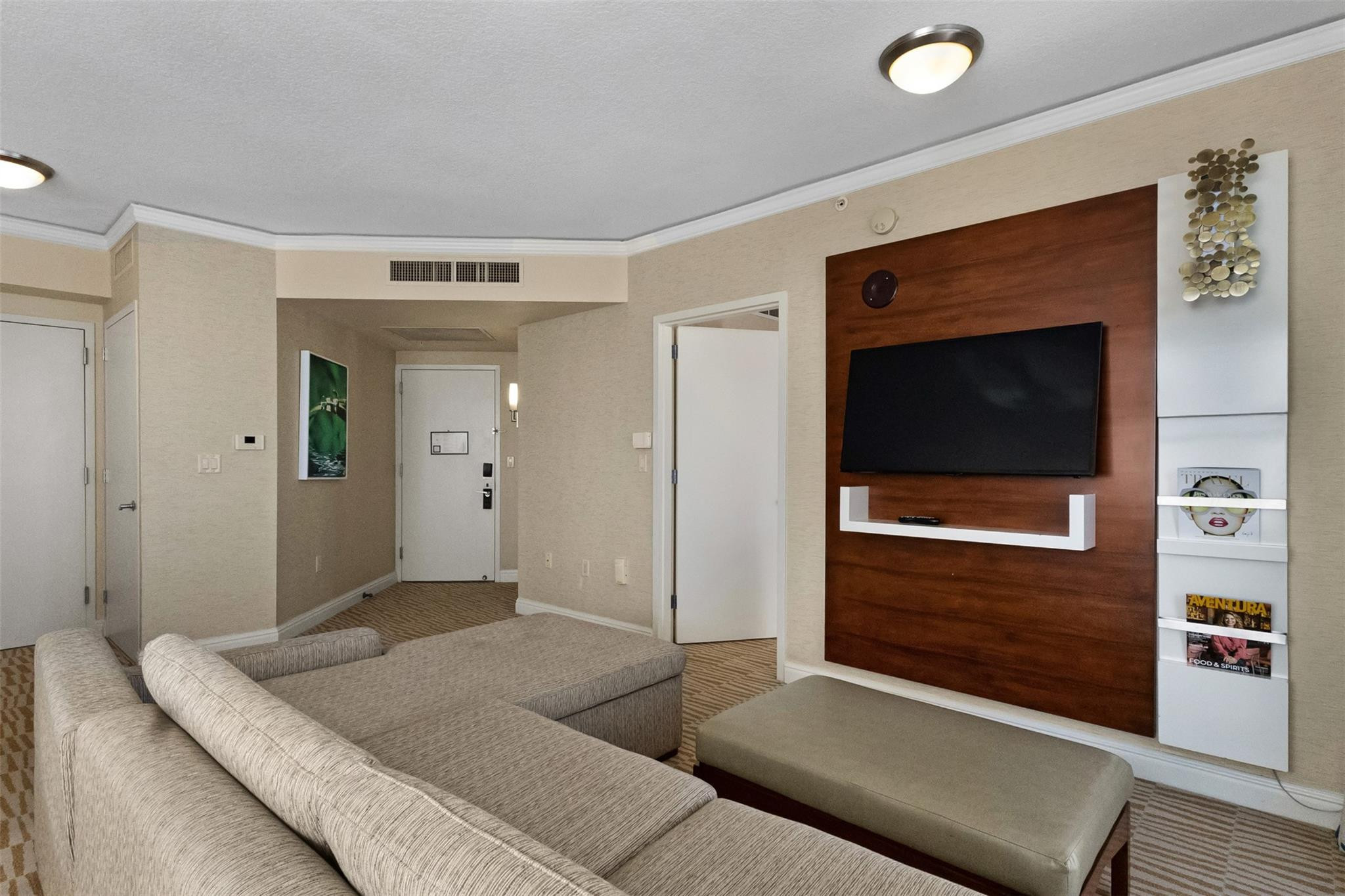 TRUMP INTERNATIONAL SONESTA - Residential