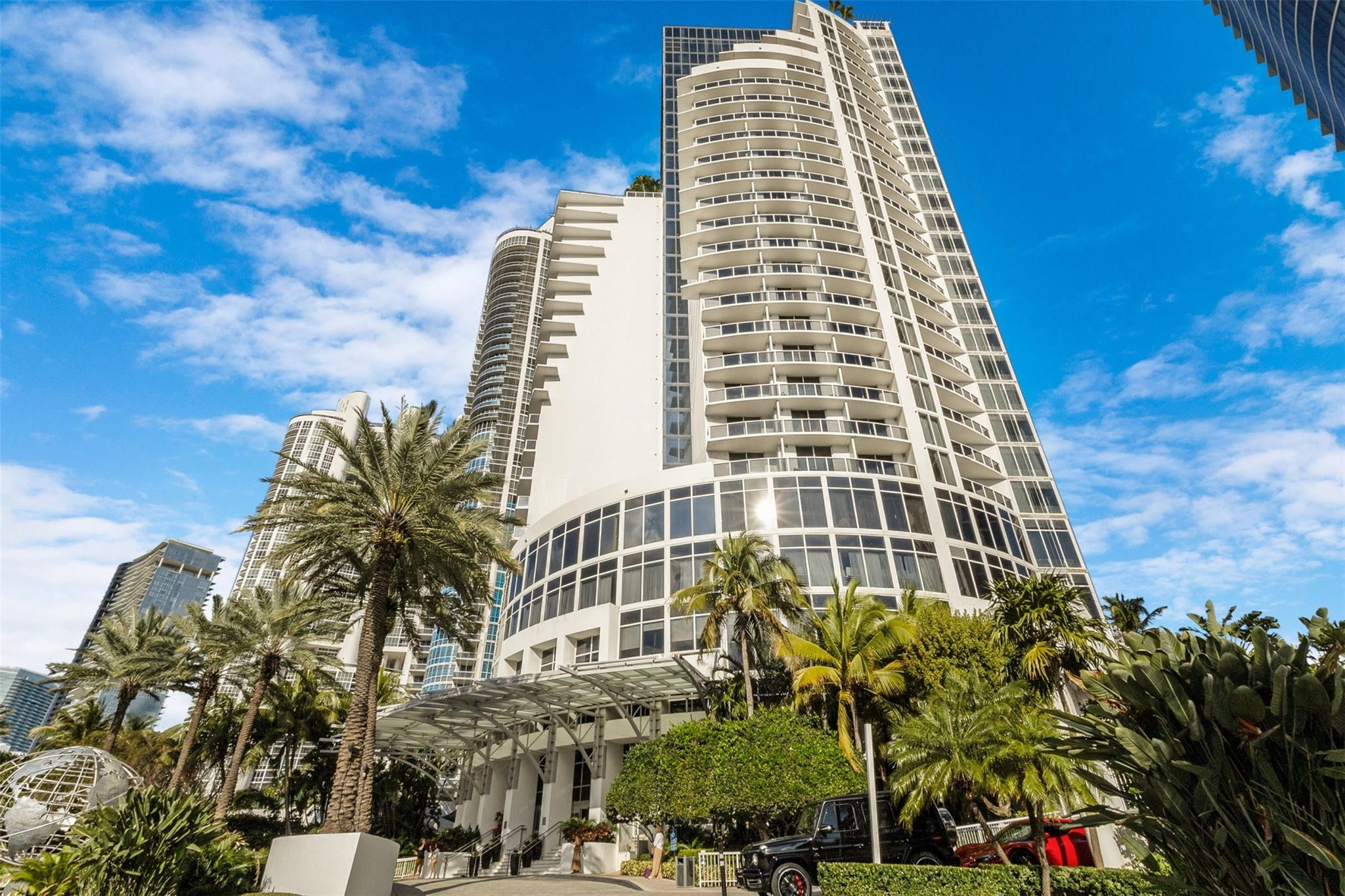 TRUMP INTERNATIONAL SONESTA - Residential