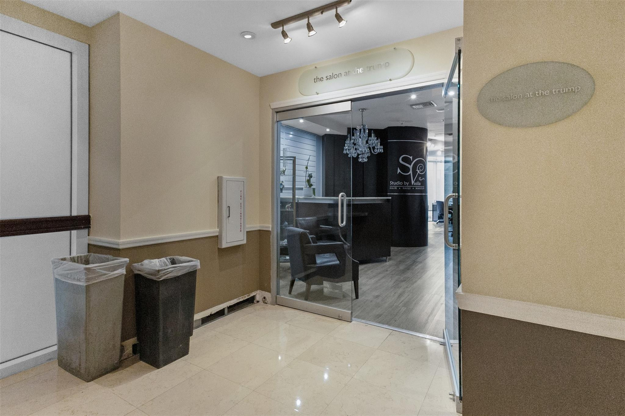 TRUMP INTERNATIONAL SONESTA - Residential
