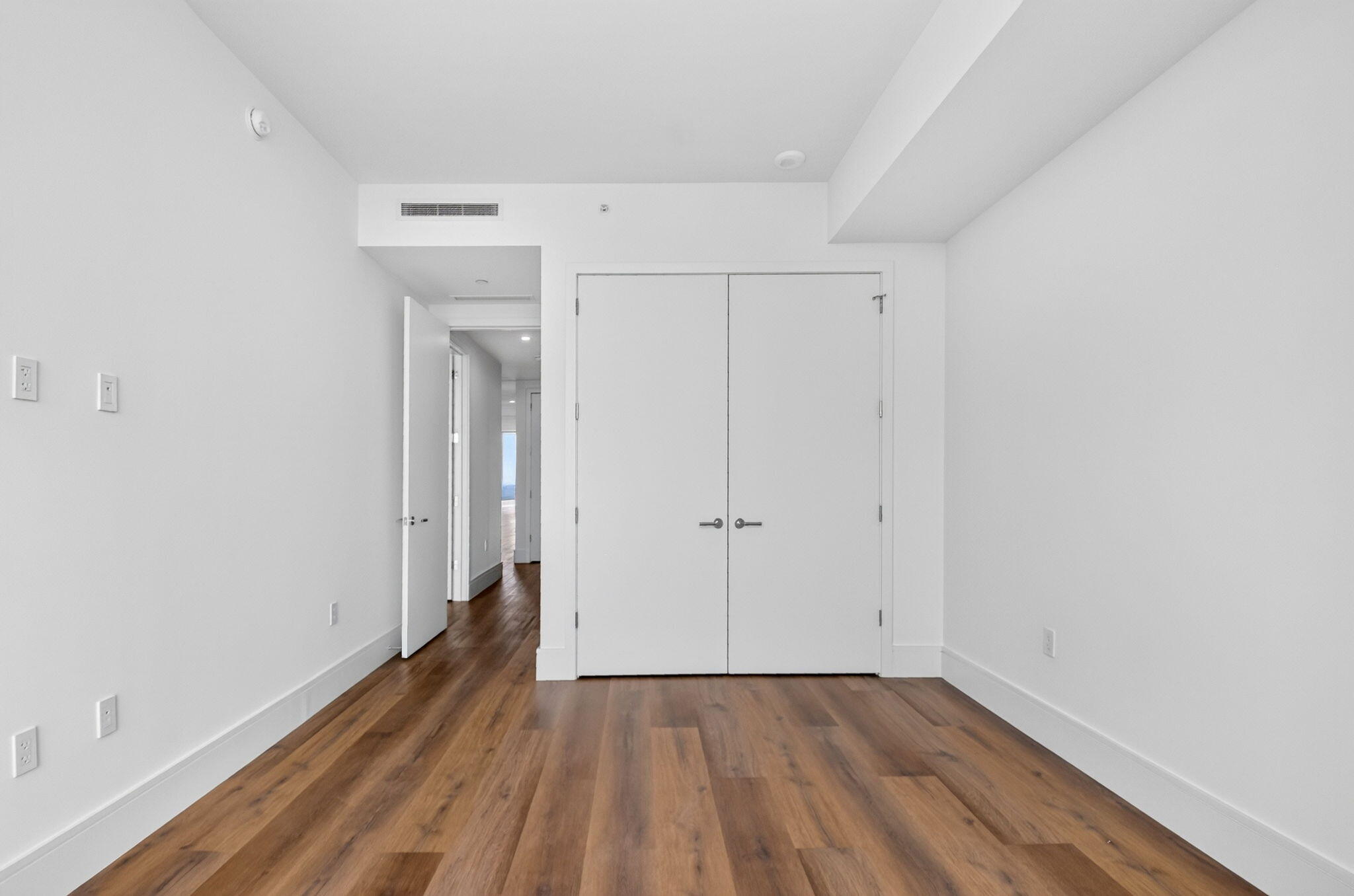 NAUTILUS 220 CONDO - Residential