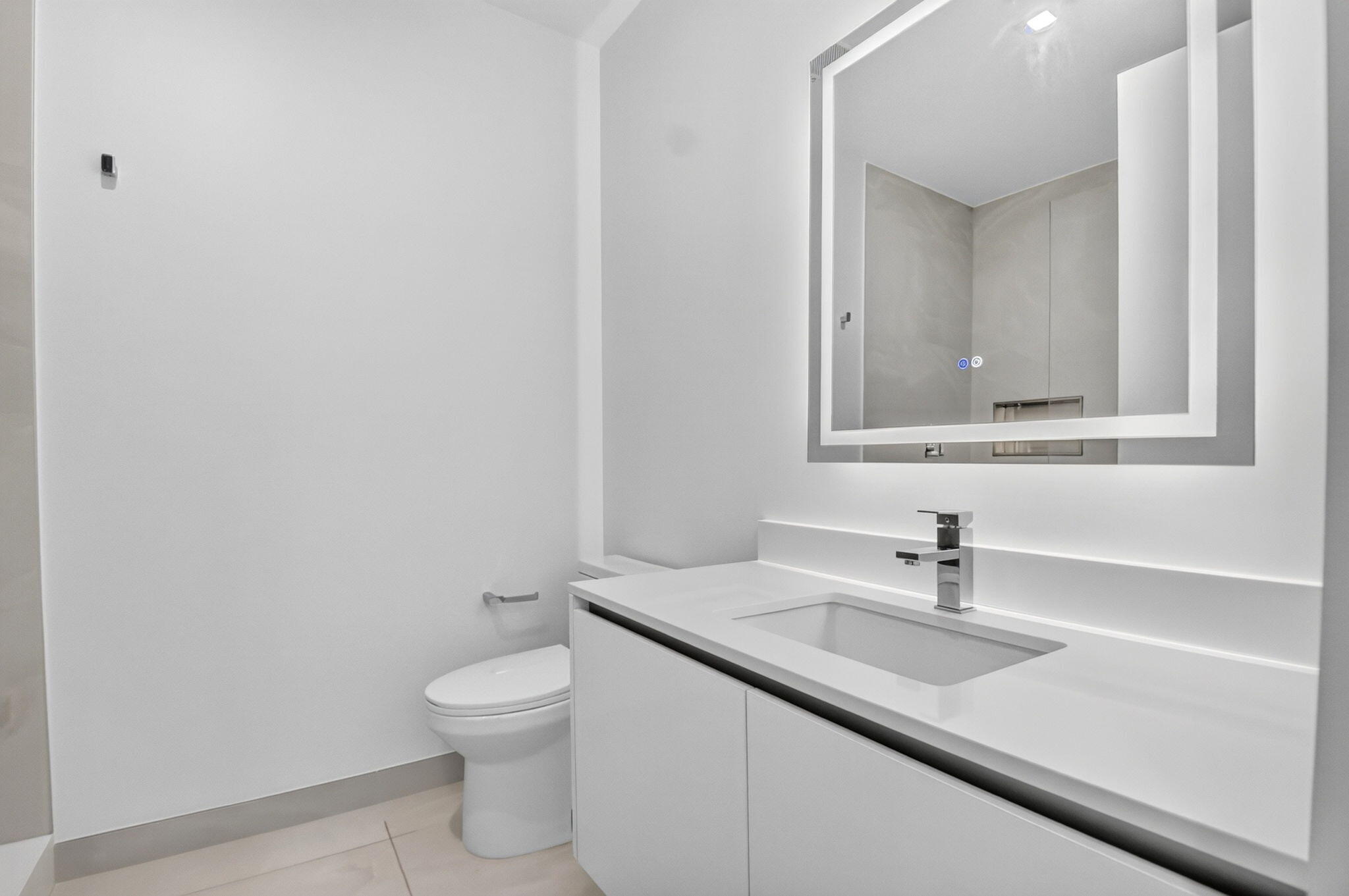 NAUTILUS 220 CONDO - Residential