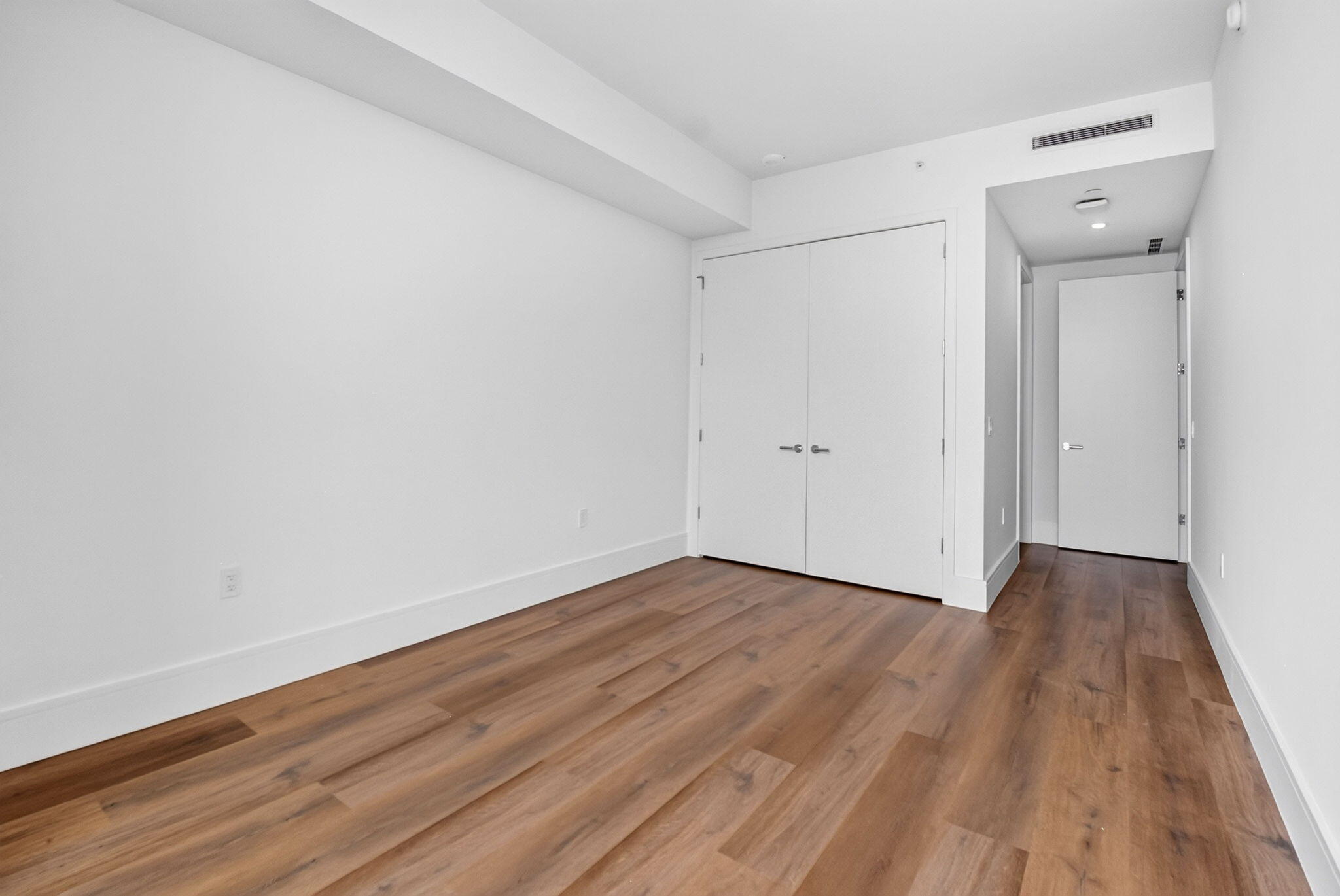 NAUTILUS 220 CONDO - Residential